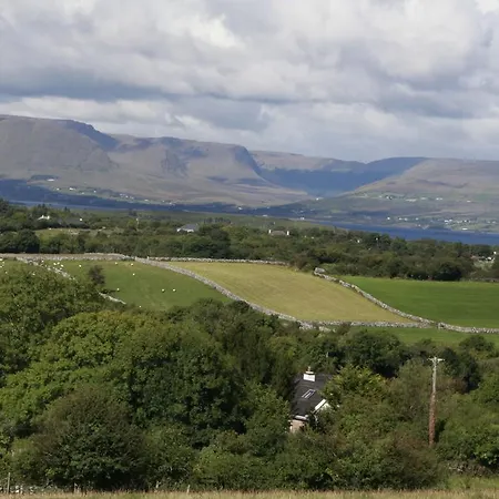 Bed & Breakfast Hill View Farm Cong
