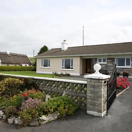 Bed & Breakfast Hill View Farm 3*